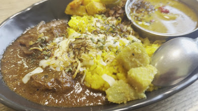 カレー屋 マカリイ 平野店 사진 2