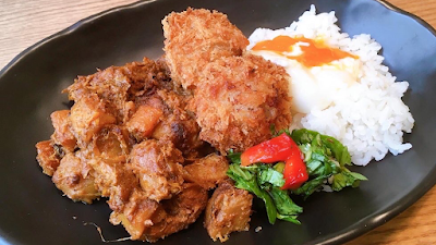 カレー屋 マカリイ 平野店 사진 3