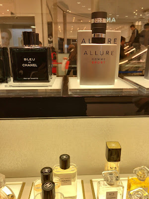 CHANEL Fragrances & Beauty Daimaru Shinsaibashi Store 사진 2