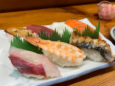 Yakko Sushi 사진 2