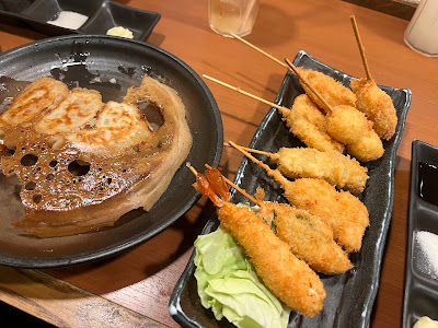 餃子と串カツ とくとく弁天町波除店 사진 3