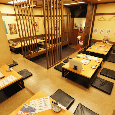 餃子と串カツ とくとく弁天町波除店