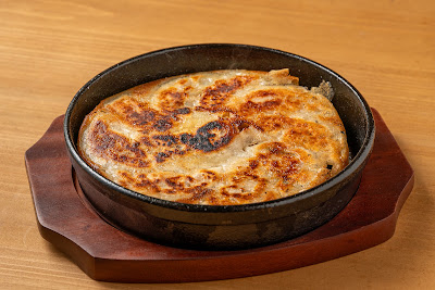 炭炙りと鉄鍋餃子 あららぎ 사진 3