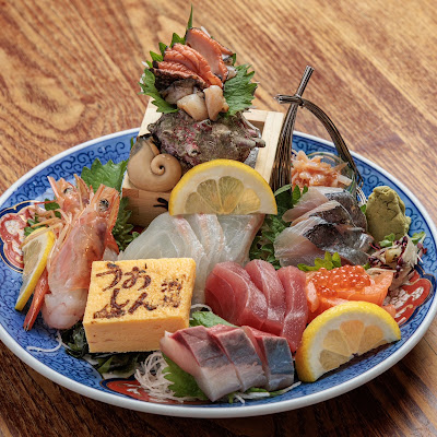 Popular sushi restaurant Uoshin Sakaba 사진 3