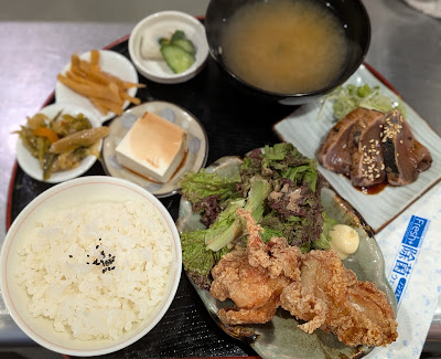 炭火炙り焼き 八重 사진 4