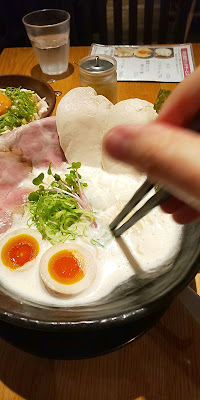 極み鶏そば 鶏と麦ときどき豚 사진 2