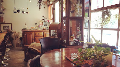 mili mili cafe shop