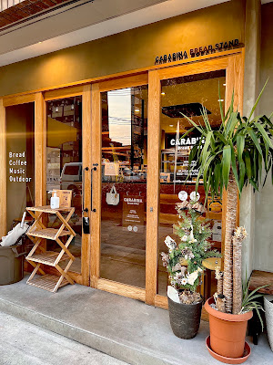 carabina bread stand