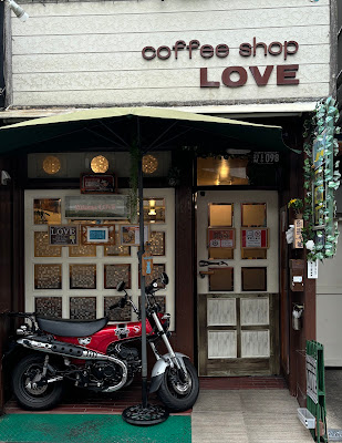 coffee shop LOVE