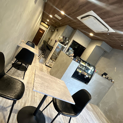 Roll cafe