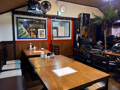 Musing &Restaurant Garage
