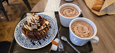 Saint Marc Cafe & Bar - Universal Citywalk 사진 3