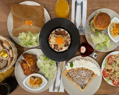 Think Cosmopolitan French Restaurant 사진 3