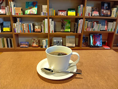 422 BOOKCAFE & BAR 사진 2