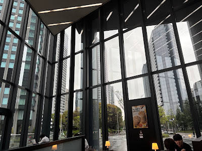 Tully’s Coffee - OBP Crystal Tower 사진 5