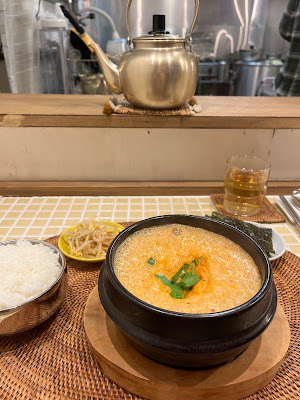 ソウルの塔 - スントゥブとごはんのお店。 사진 3