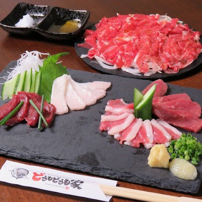 馬刺し、馬肉居酒屋 どうもどうも家(ハウス) 사진 2