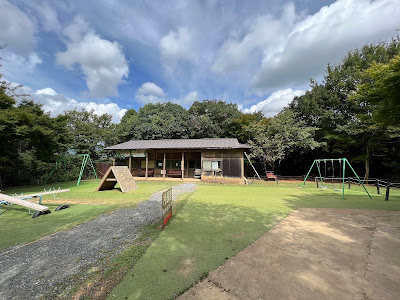 Playground 사진 3
