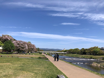 Kamogawa River Bank Ground 사진 5
