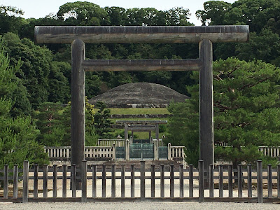 후시미노모모야마 릉(명치천황릉)
