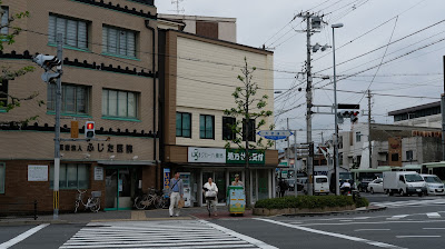 Clover Pharmacy 사진 3