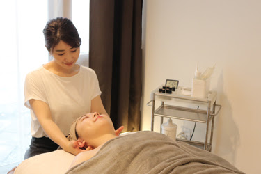 リンパ 痩身 よもぎ蒸し Ciffon Health&Beauty