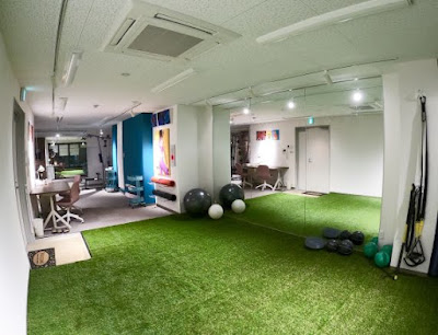 First Class Trainers Karasumadori 사진 3