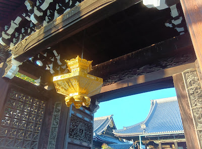 불광사 현관문 사진 2