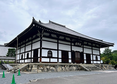 천룡사 법당