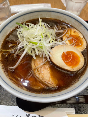 Honke Nishio Yatsuhashi Hachijo Gate Store 사진 3