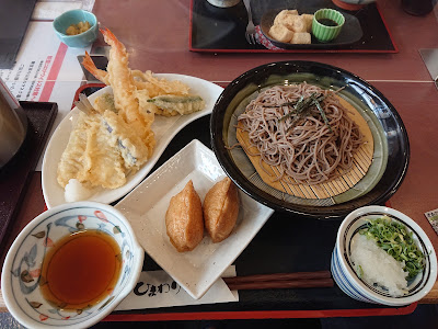 Izumiya Shopping Center Rokujizo Store 사진 4