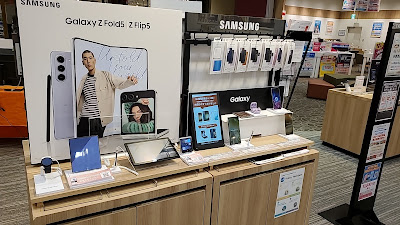 au Shop - Aeon Mall Kyoto Katsuragawa 사진 4
