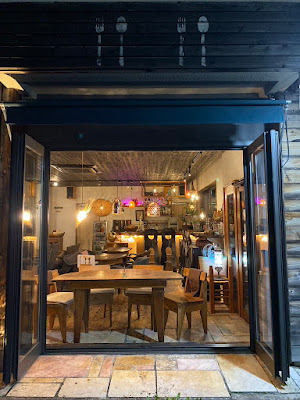 Dining Cafe Bali Gasi