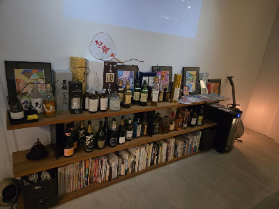 PUGOS Cafe Gallery
