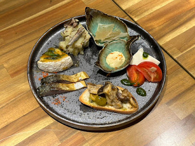つまみと日本酒 よんくら 사진 3