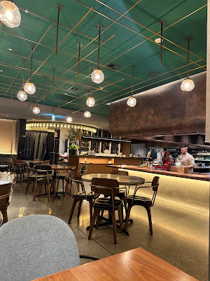 ERUTAN RESTAURANT / BAR 사진 3