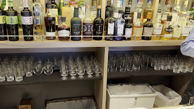 KYOTO Whisky Bar LIQUOR MUSEUM お酒の美術館 京都駅八条口店 사진 2