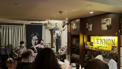 Lennon Bar 사진 2