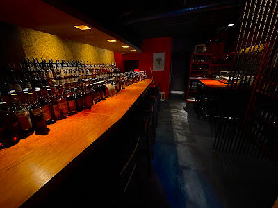 WHISKY SPOT CHALMUN'S TOYBOX [ウイスキー スポット チャルマンズ トイボックス] (Bar バー)