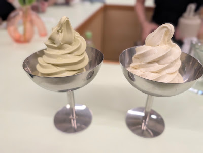 chichi クロワッサンソフトクリームとワイン 사진 4