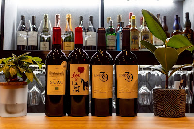 Garnet Wine & Shot Bar 사진 2