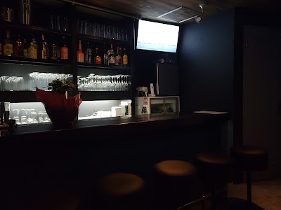 Karaokeba Nakagawa Liquor Store 사진 3