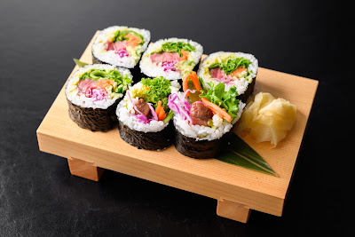 HOKKAIDO WAGYU SUSHI ROLL 사진 3