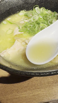 Chicken white soup ramen 사진 2