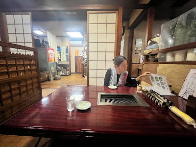 国鶴焼肉店