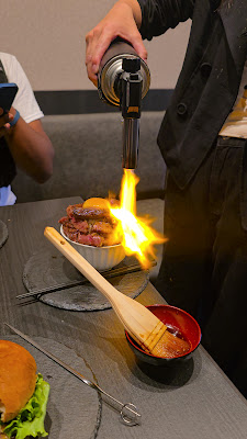 Wagyu Hamburger Halal Kobe Beef Vegan Food Nishiki Market Restaurant 锦市场和牛餐厅 사진 2