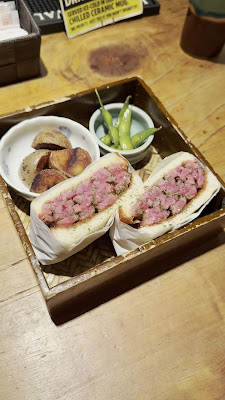 소고기 두툼한 스테이크 샌드위치, 카페&바 Benikoumori 사진 2