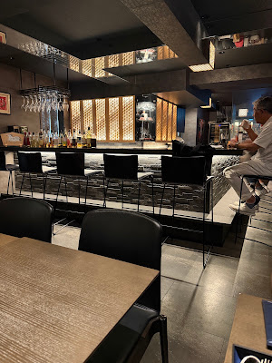 Cafe & Bar Maru 사진 3