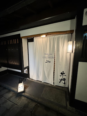A5 Wagyu Burger GYUMON Kyoto Gion Japan (Halal & Vegan Options) 사진 2