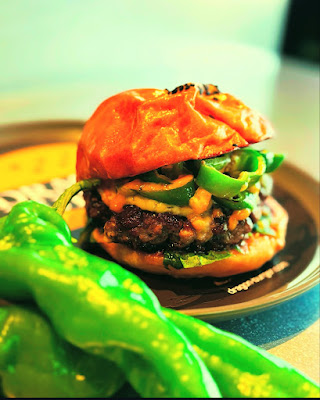 DRAGON BURGER ドラゴンバーガー 伏見稲荷店 사진 3